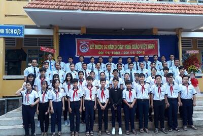 ẢNH HỌP MẶT NGÀY NHÀ GIÁO VIỆT NAM 20/11/2019